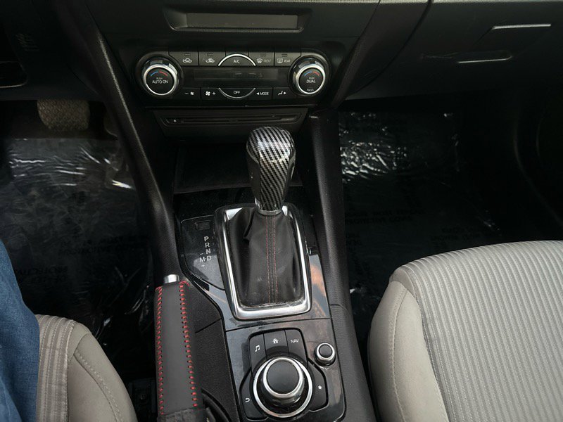 Used 2016 MAZDA MAZDA3 i Touring w/ Popular Equipment Package image 24
