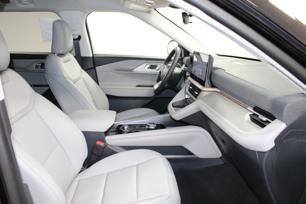 New 2026 Ford Explorer Active image 29