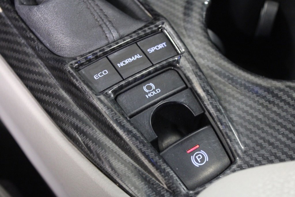 Used 2018 Toyota Camry XSE image 29