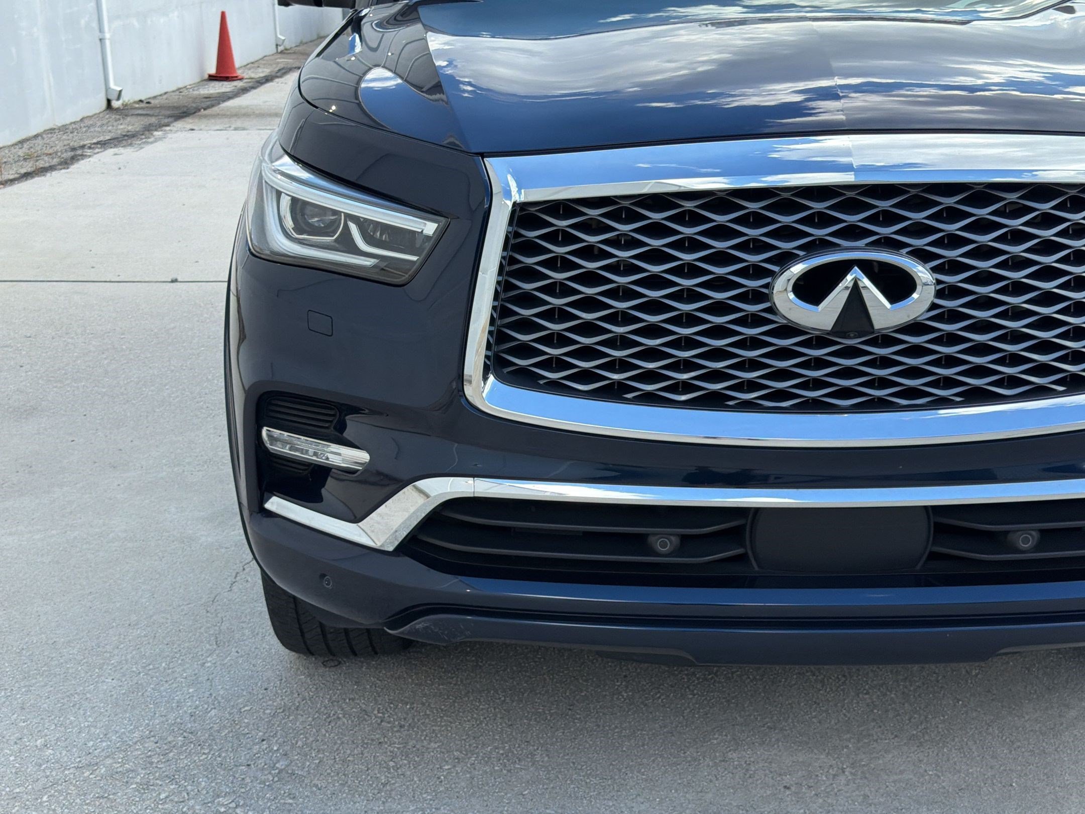 Used 2021 INFINITI QX80 Sensory w/ All-Season Package AWD/4WD image 29