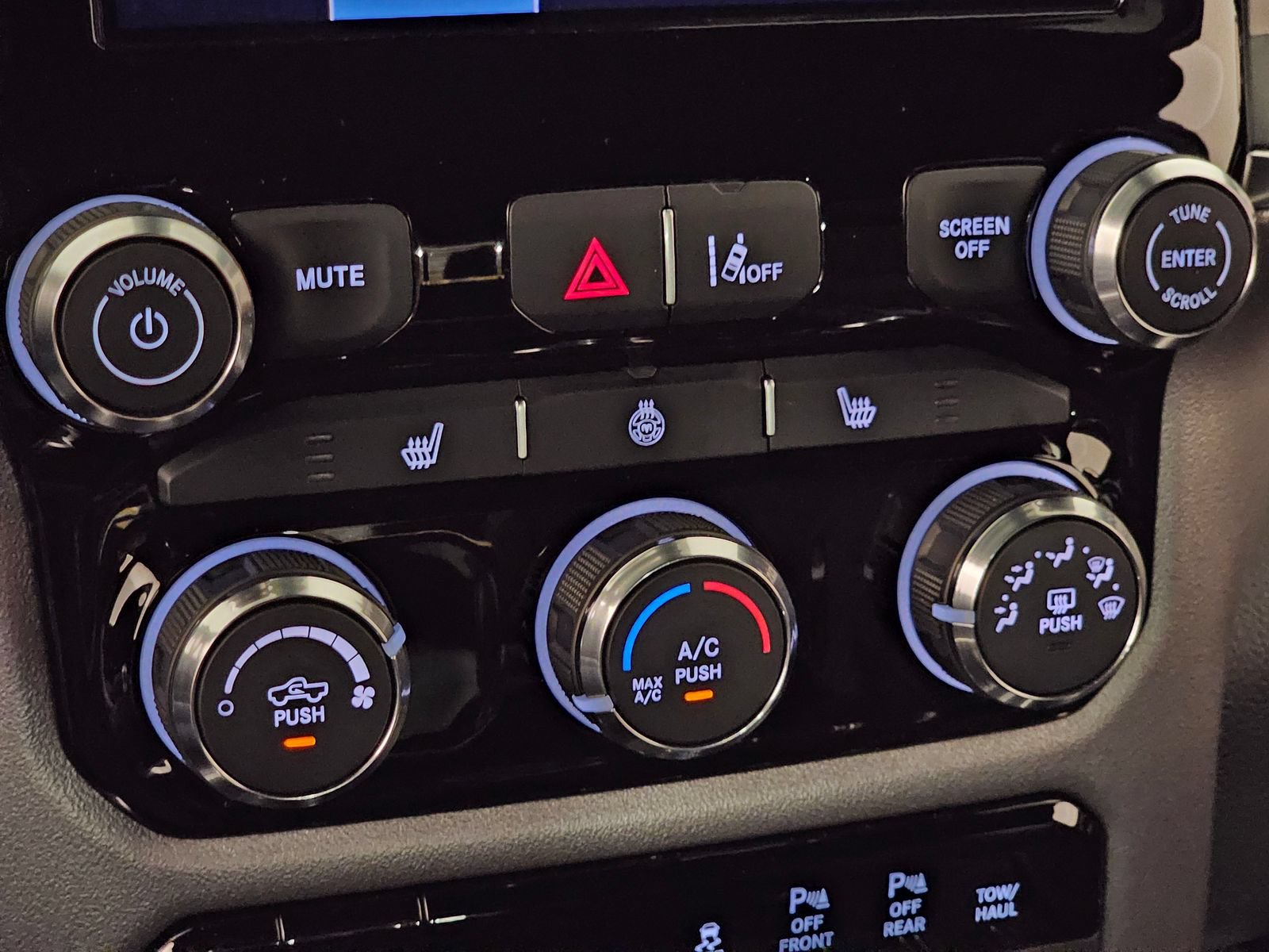 New 2026 RAM 1500 Big Horn AWD/4WD image 11