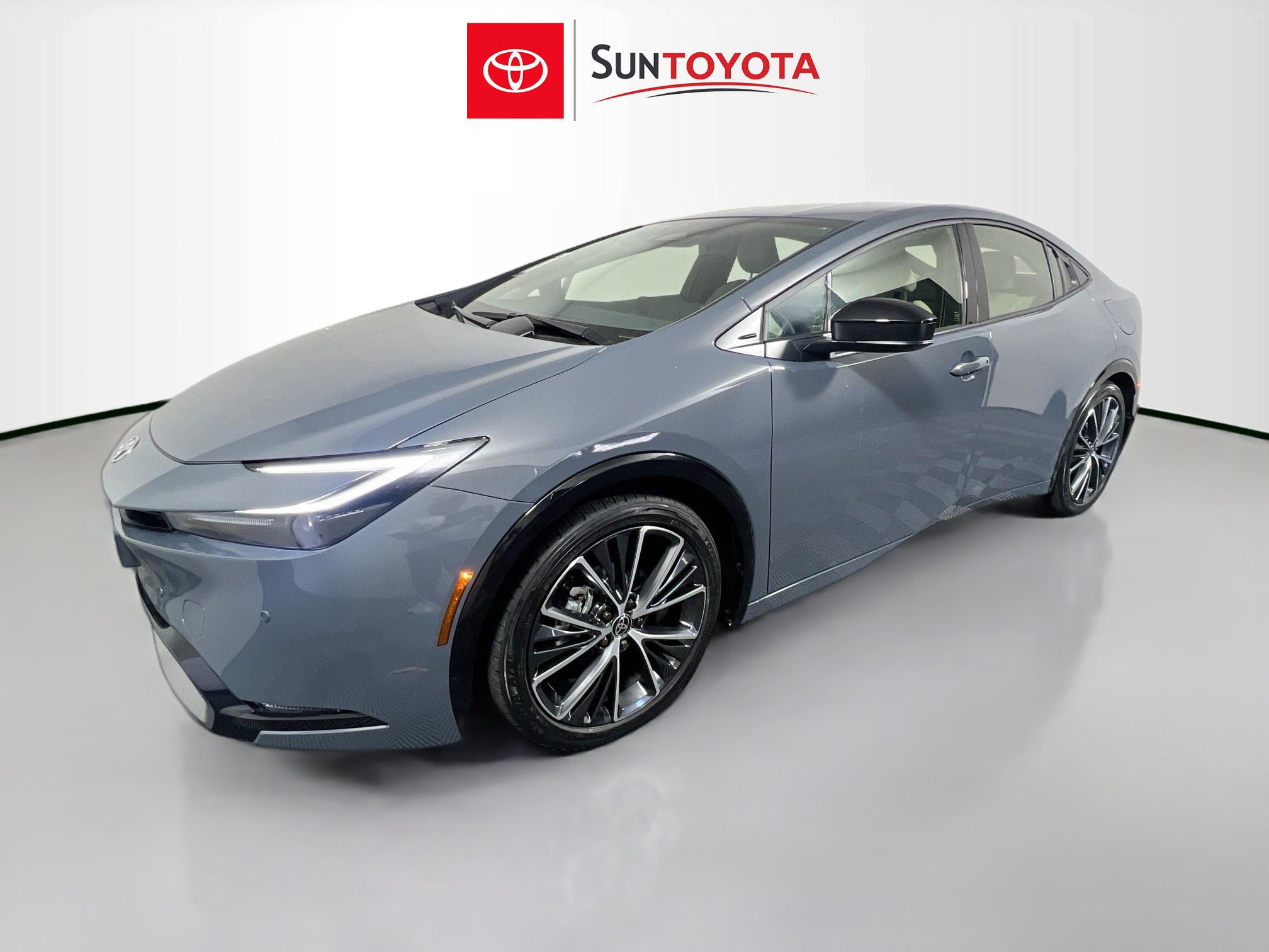 Used 2026 Toyota Prius XLE image 9