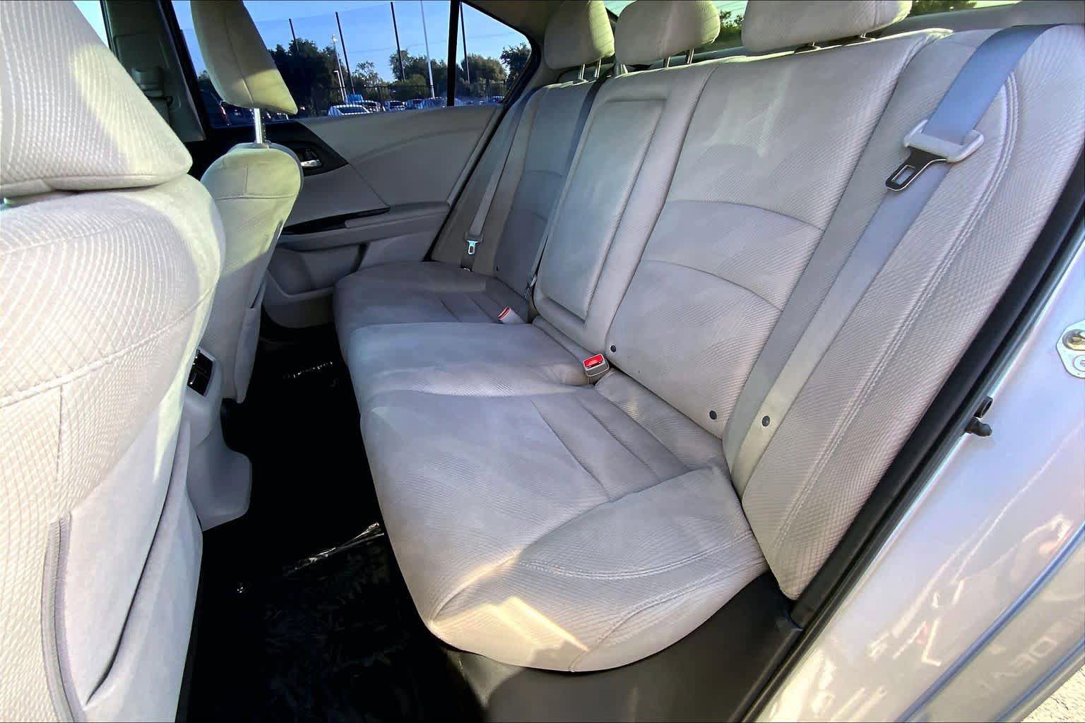Used 2017 Honda Accord EX image 20
