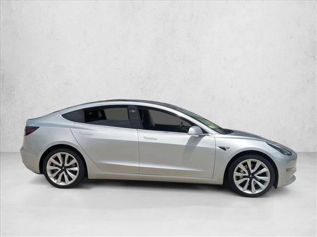 Used 2018 Tesla Model 3 Long Range RWD image 4