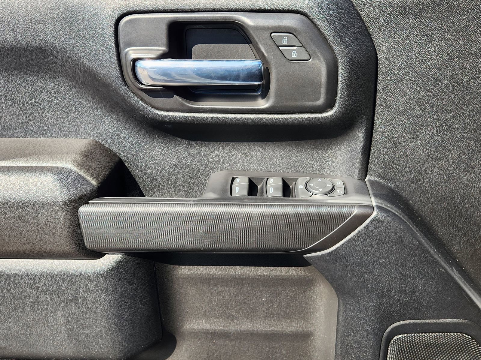 Used 2022 Chevrolet Silverado 1500 Custom image 27