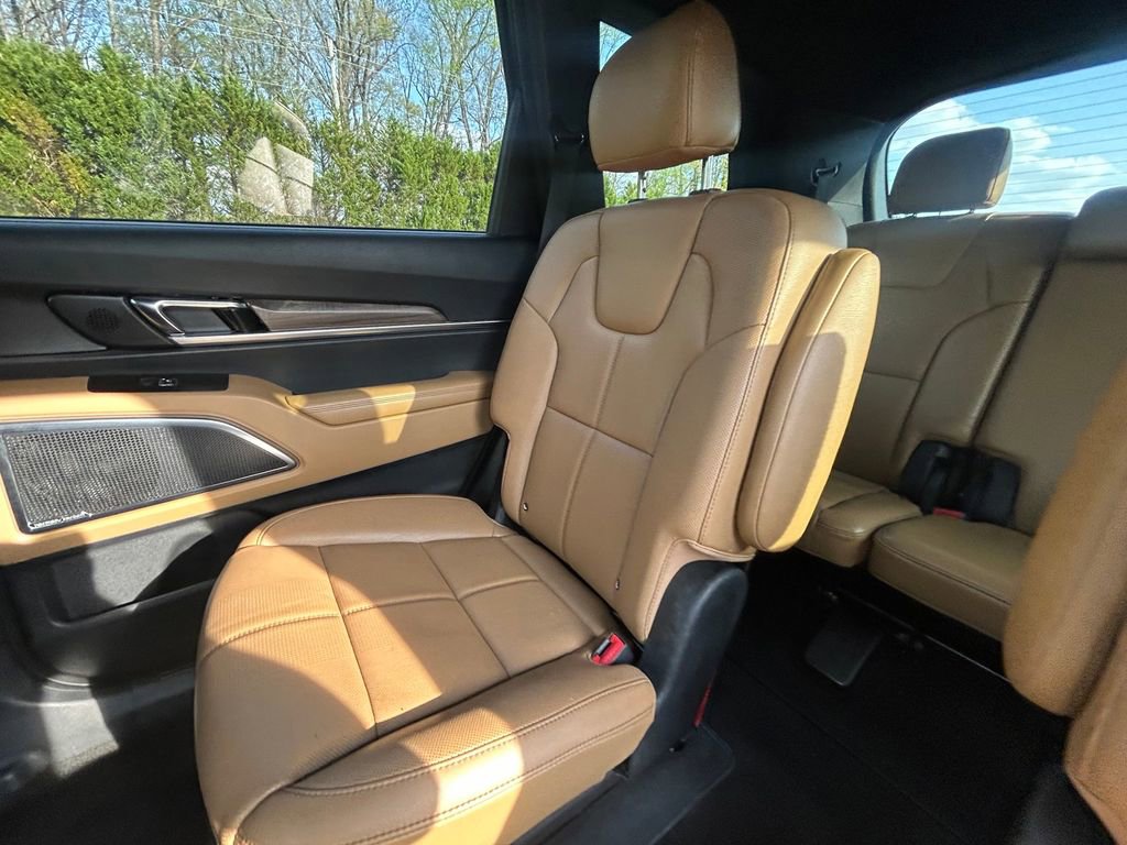 Used 2020 Kia Telluride SX w/ Towing Package image 13