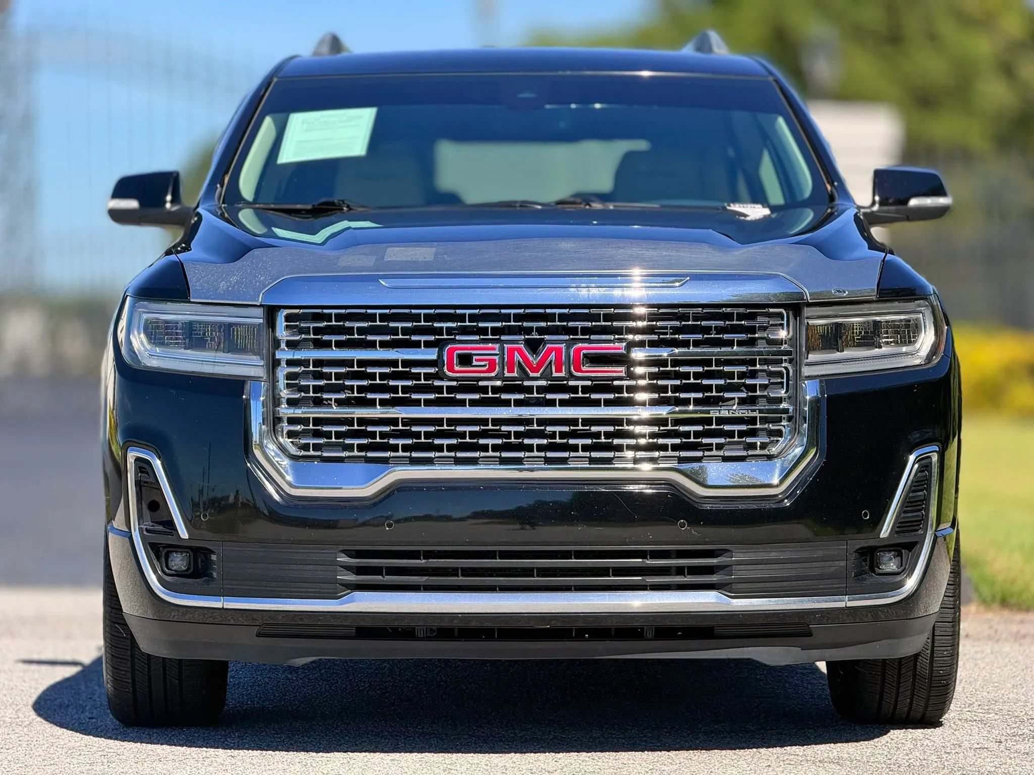 Used 2020 GMC Acadia Denali FWD image 3