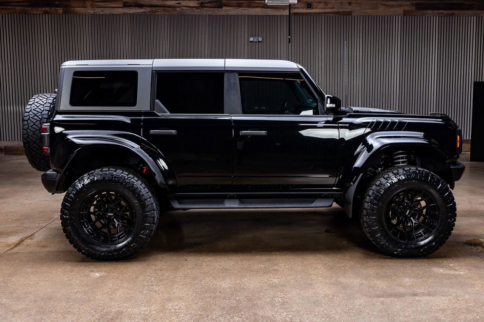 Used 2024 Ford Bronco Raptor image 11