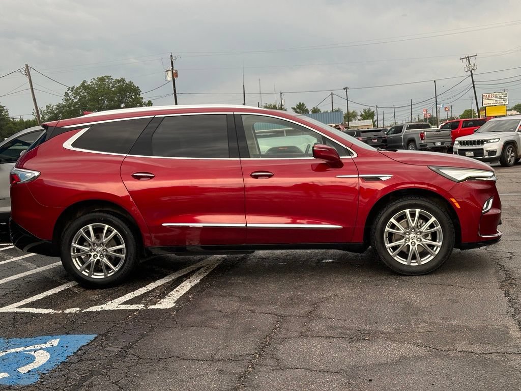 Used 2023 Buick Enclave Essence w/ Experience Buick Package FWD image 4