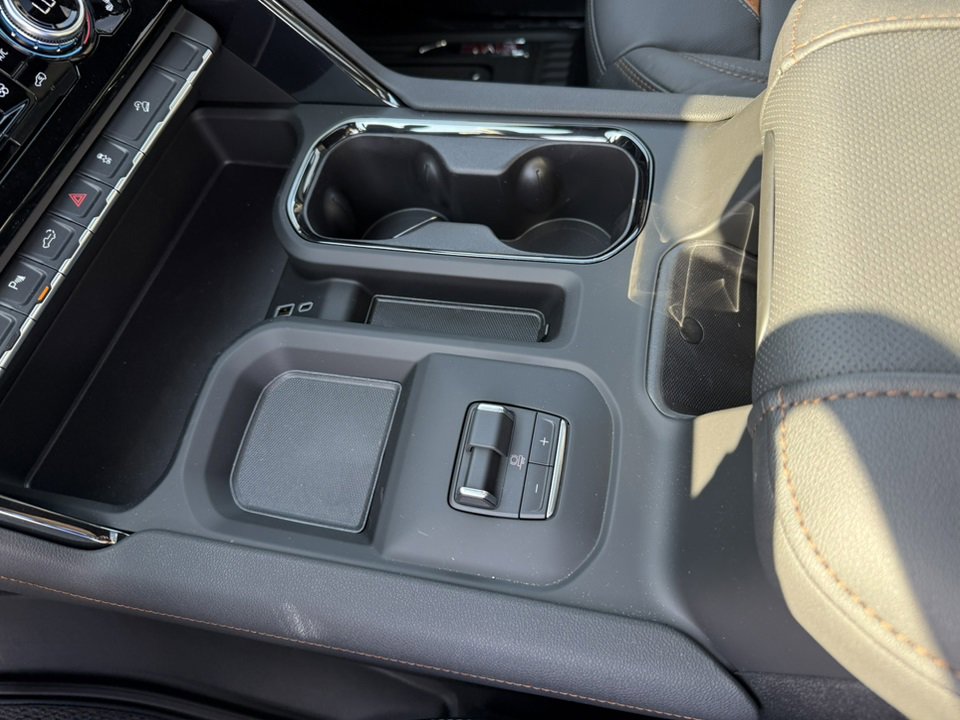 New 2026 GMC Sierra 2500 AT4 w/ AT4 Premium Plus Package image 26
