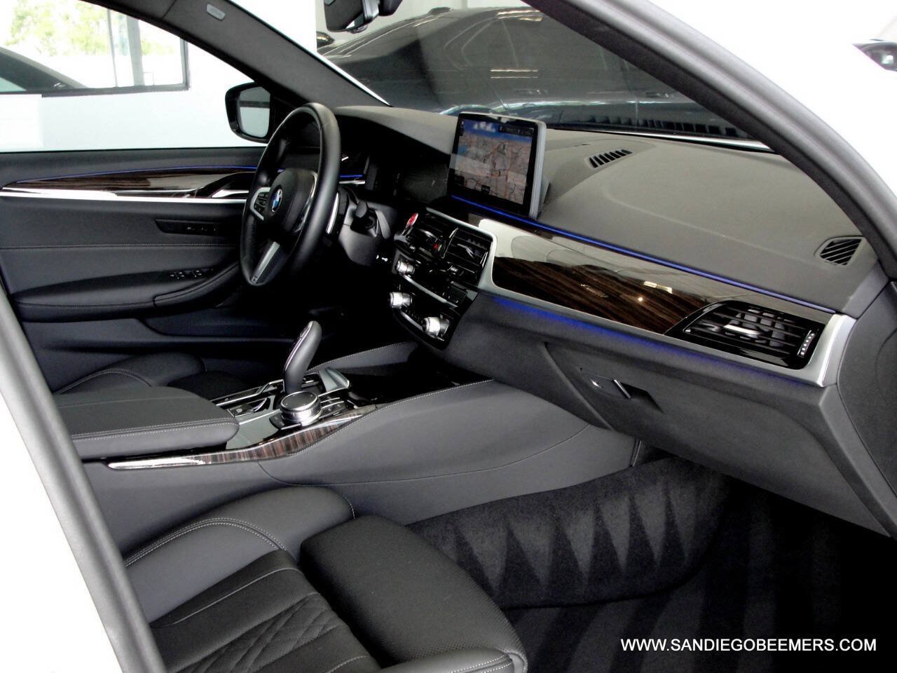 Used 2023 BMW 540i w/ M Sport Package RWD image 36