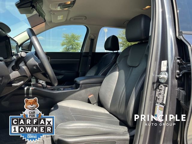 Used 2023 Kia Sorento S image 15