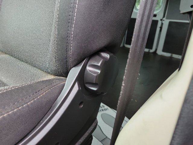 Used 2022 RAM ProMaster 2500 w/ Convenience Group FWD image 17