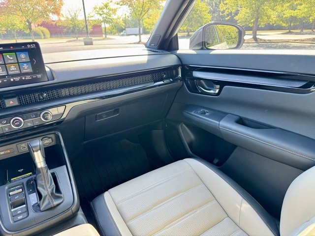 Used 2025 Honda CR-V Sport Touring image 26