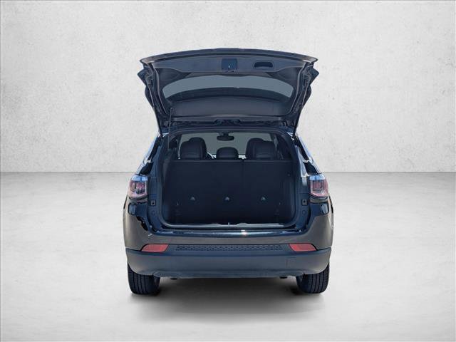 Used 2025 Jeep Compass Latitude w/ Sun & Sound Group image 6