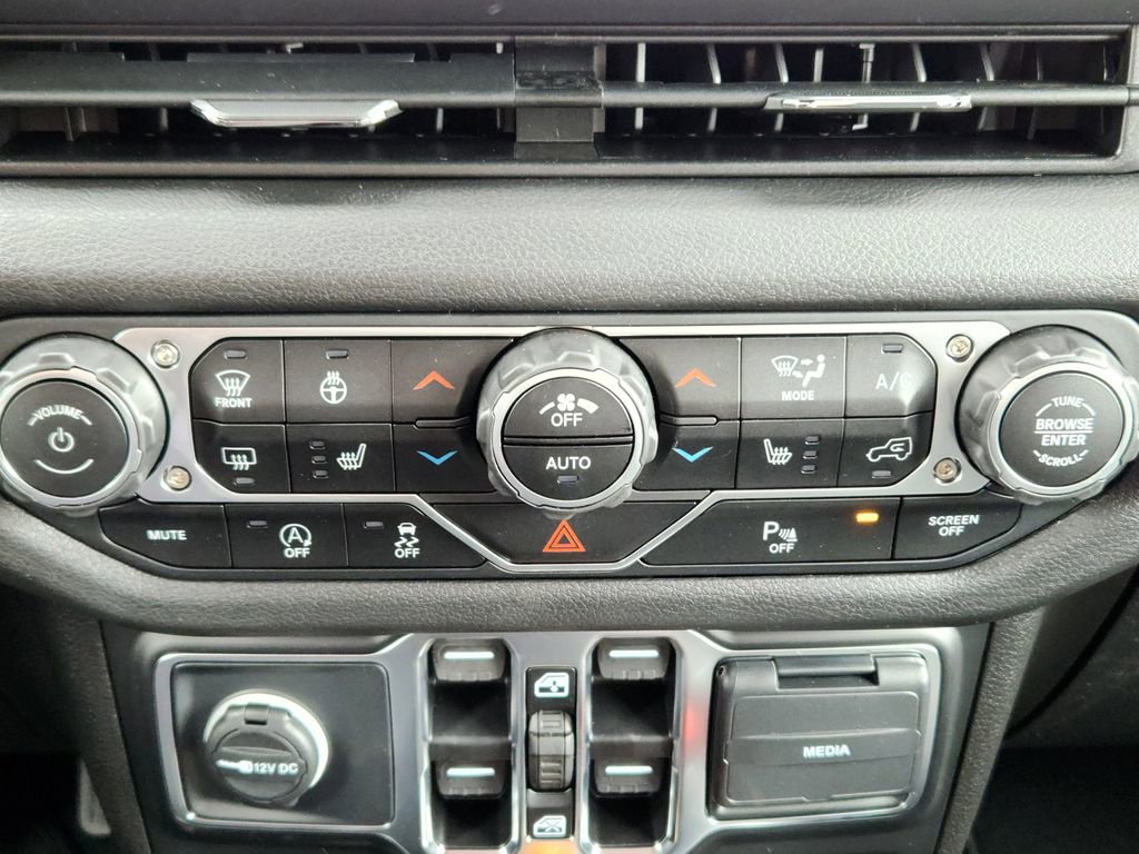 New 2025 Jeep Wrangler Sport S image 18