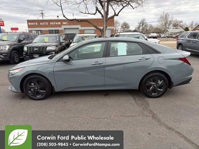 Used 2022 Hyundai Elantra SEL image 8