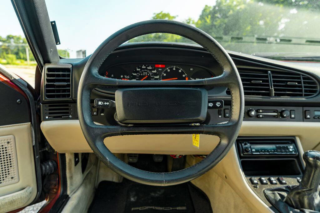 Used 1986 Porsche 944 Turbo image 58