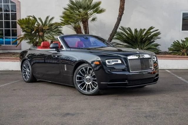 Used 2018 Rolls-Royce Dawn RWD image 1