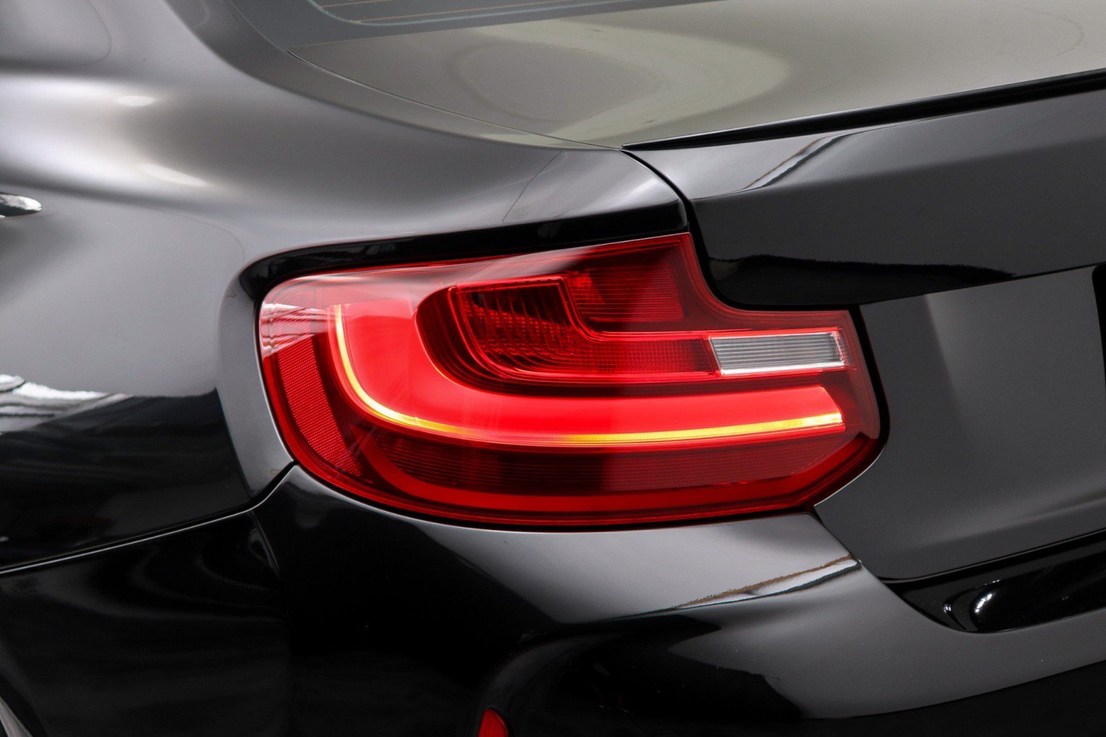 Used 2017 BMW M2 RWD image 12