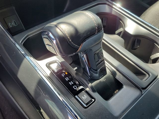 Certified 2022 Ford F150 XLT w/ Equipment Group 302A High image 25