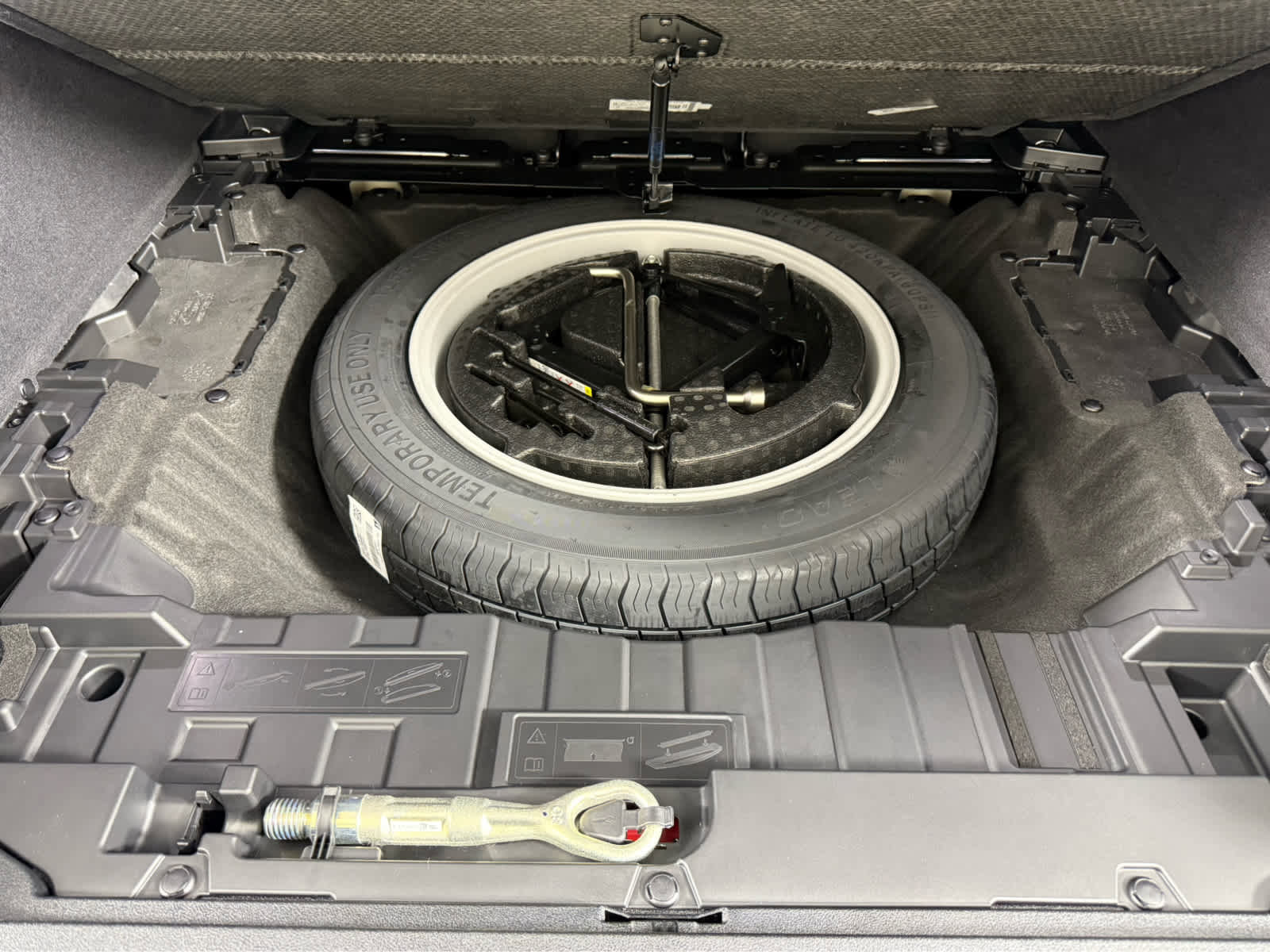 New 2026 BMW X5 xDrive40i w/ M Sport Package image 22