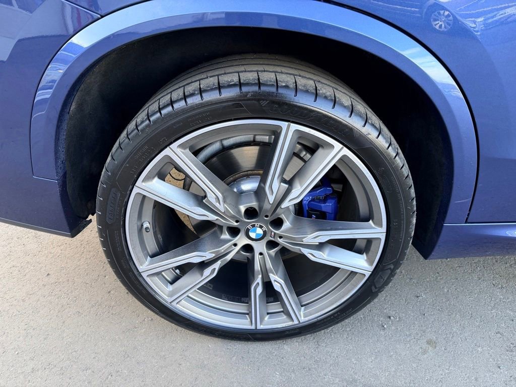 Used 2020 BMW X5 M50i image 16