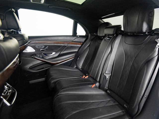 Used 2019 Mercedes-Benz S 560 Sedan w/ AMG Line Exterior image 32