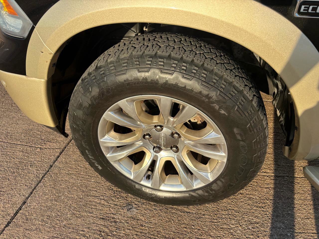 Used 2015 RAM 1500 Laramie Longhorn w/ Convenience Group image 26