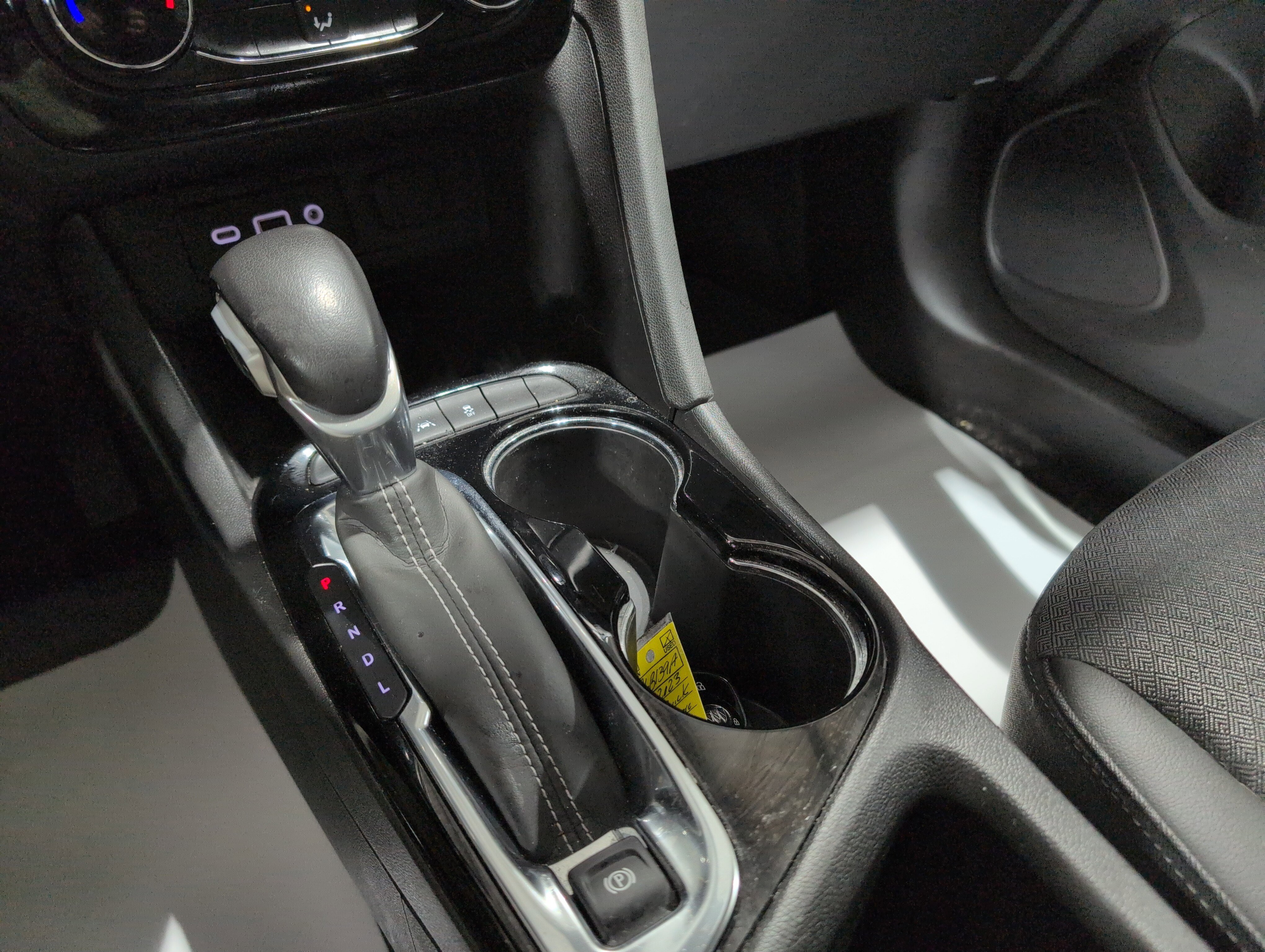 Used 2023 Buick Encore GX Preferred image 16