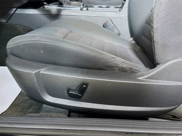 Used 2010 Dodge Challenger R/T image 18