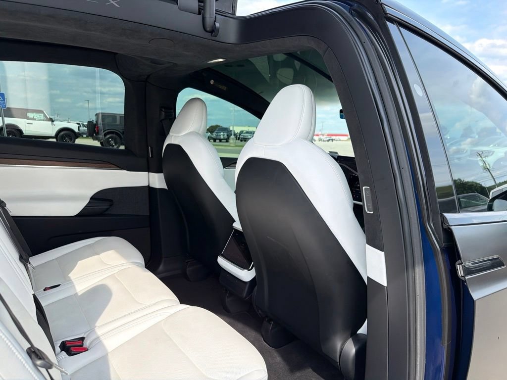 Used 2022 Tesla Model X AWD/4WD image 18