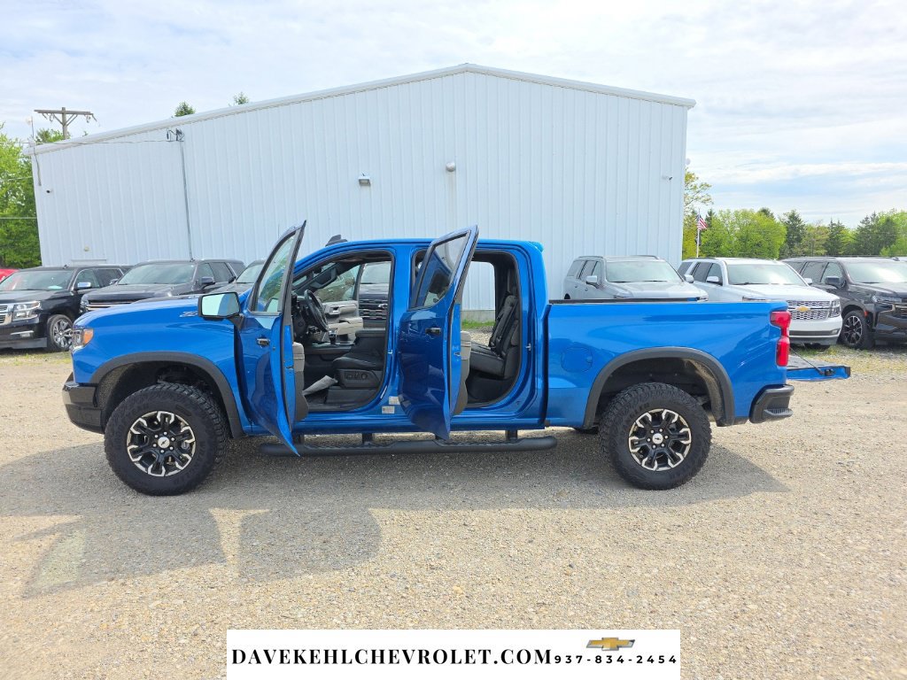 Certified 2022 Chevrolet Silverado 1500 ZR2 w/ Technology Package AWD/4WD image 35