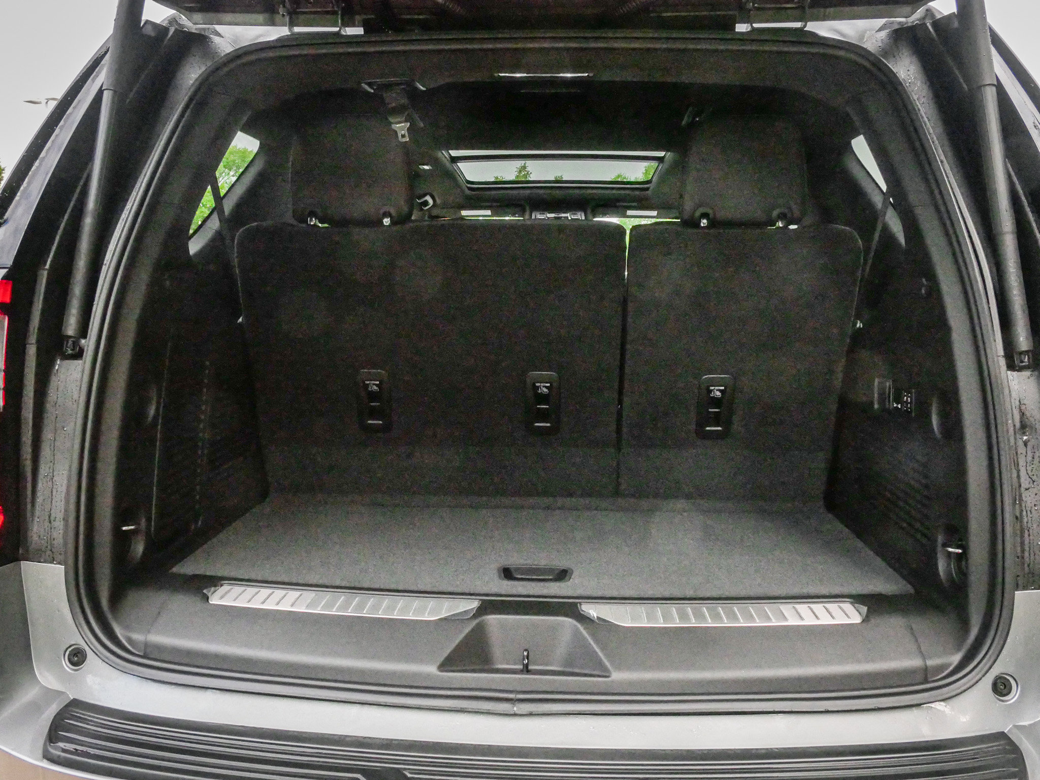 Used 2026 GMC Yukon Denali w/ Sun & Power Step Package AWD/4WD image 33