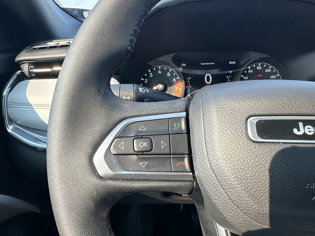 Used 2023 Jeep Compass Limited w/ Elite Group image 14