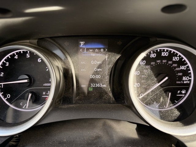 Used 2022 Toyota Camry LE image 19
