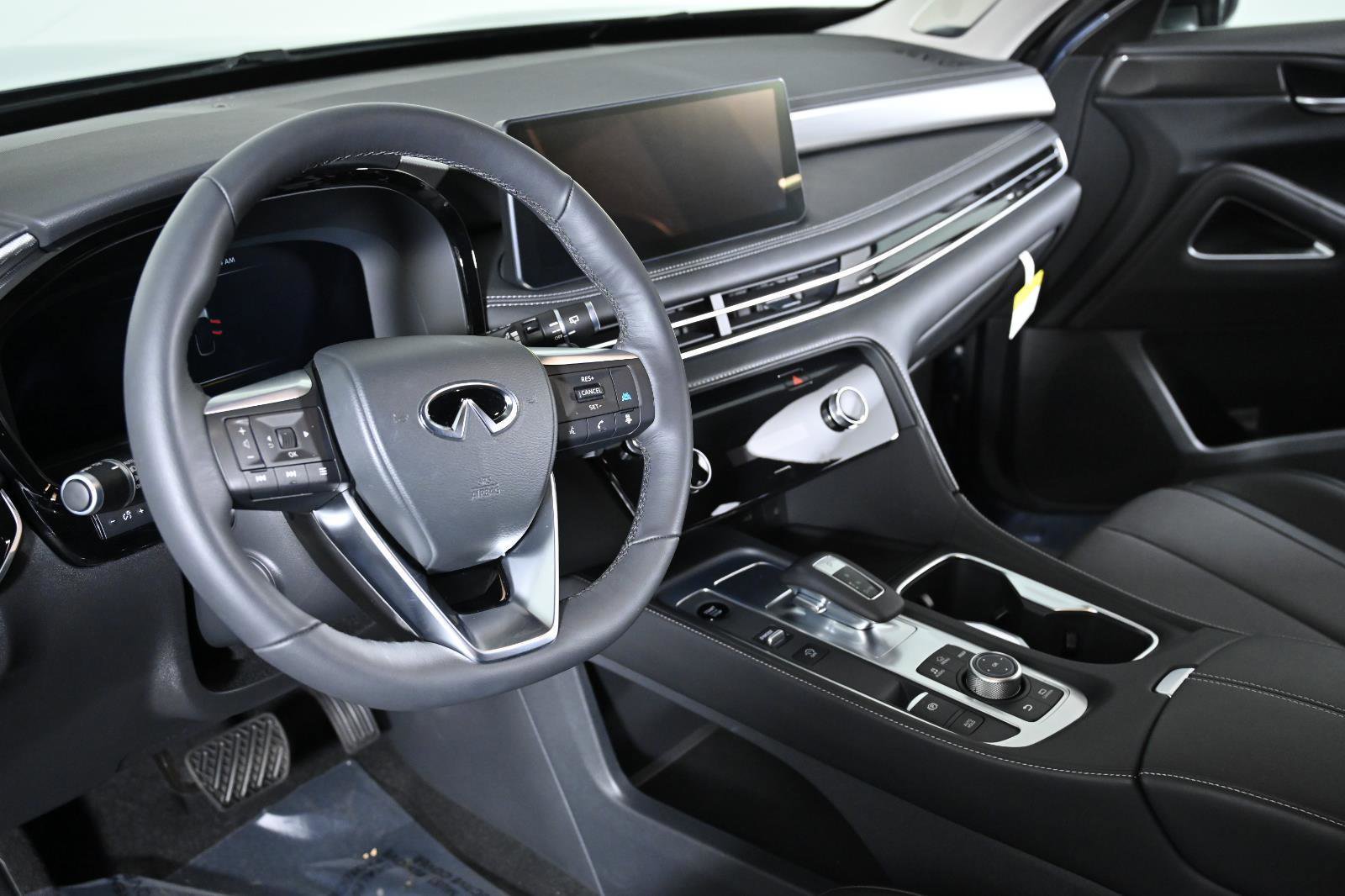 Certified 2026 INFINITI QX60 Luxe w/ Cargo Package image 10