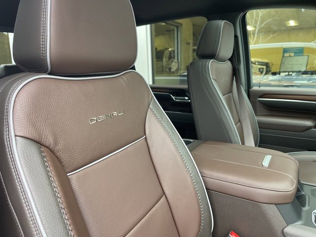 New 2026 GMC Sierra 3500 Denali w/ Denali Reserve Package image 8