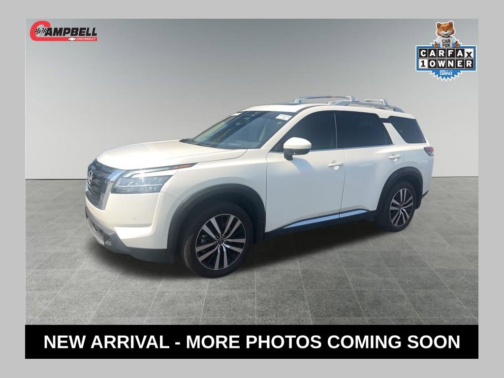 Used 2024 Nissan Pathfinder Platinum w/ Cargo Package image 1