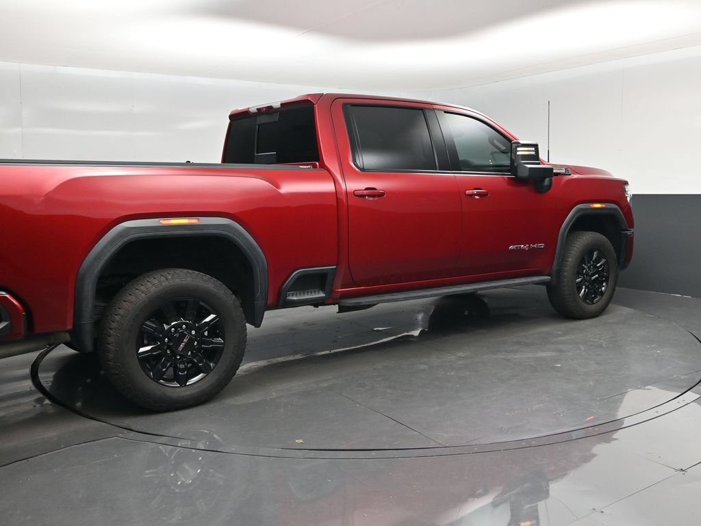 Used 2025 GMC Sierra 2500 AT4 w/ AT4 Premium Plus Package AWD/4WD image 3