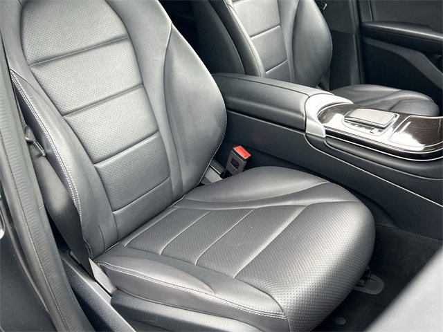 Used 2022 Mercedes-Benz GLC 300 4MATIC image 34
