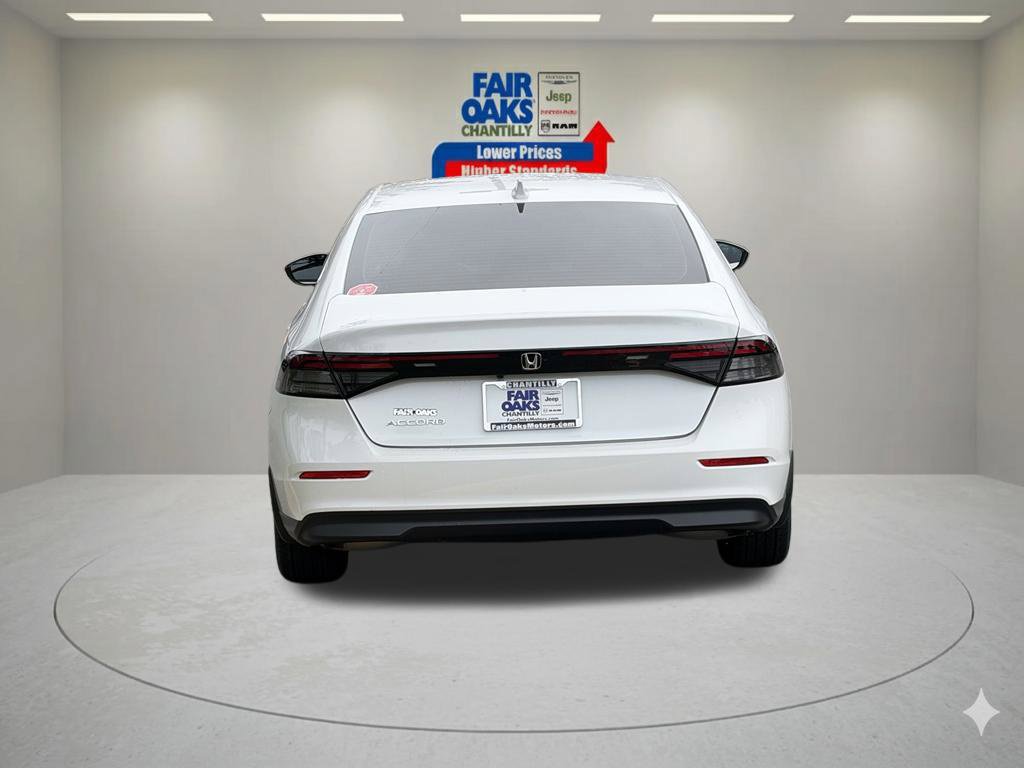 Used 2023 Honda Accord EX image 7