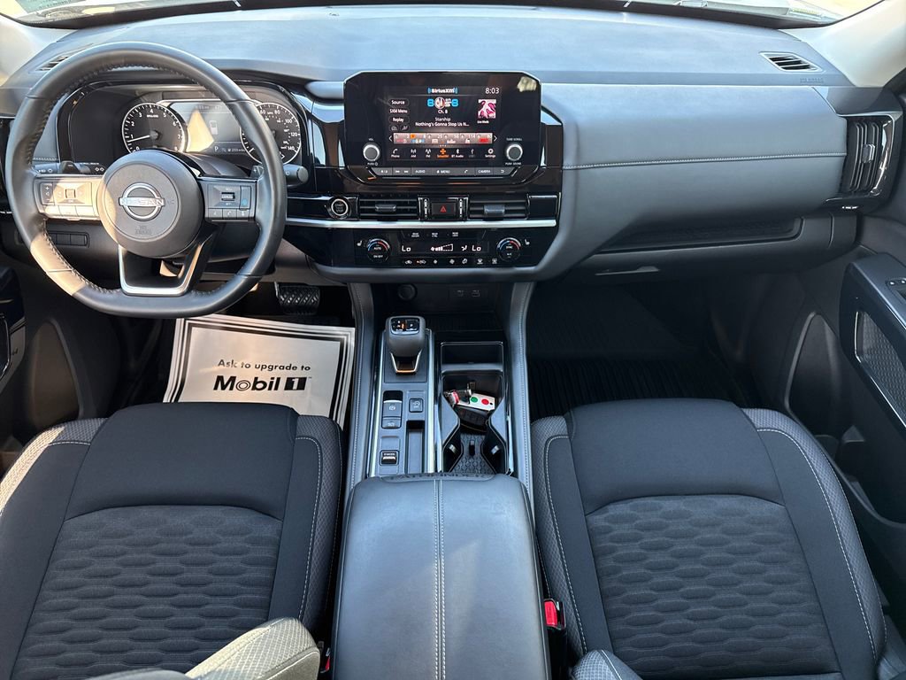 Used 2023 Nissan Pathfinder SV image 12