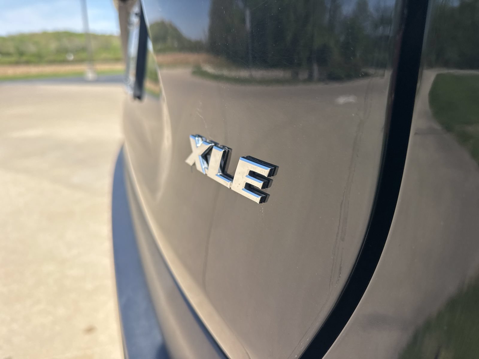 Used 2024 Toyota RAV4 XLE FWD image 7