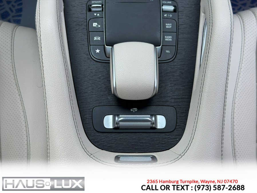 Used 2021 Mercedes-Benz GLE 450 4MATIC w/ AMG Line Exterior image 29