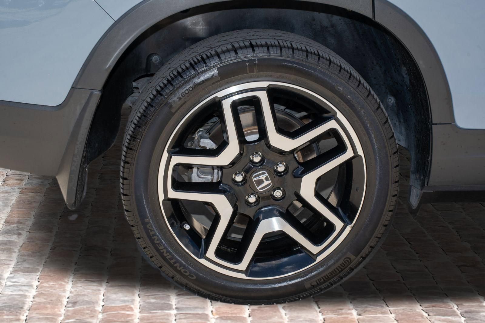 Certified 2023 Honda Passport Elite image 44