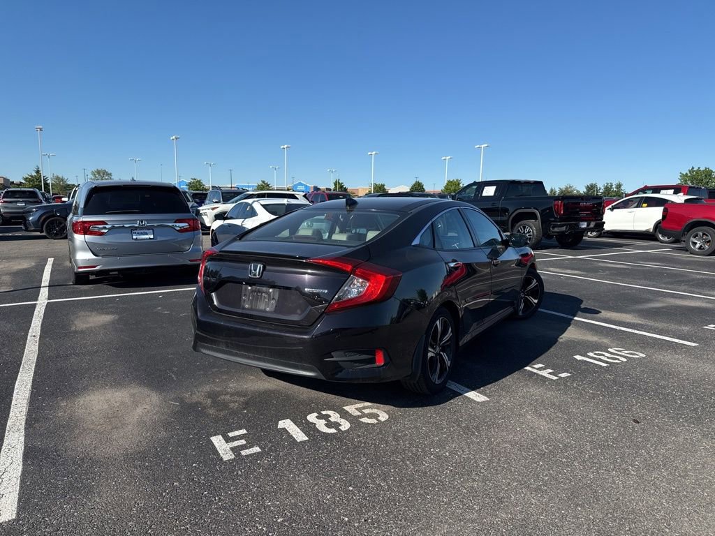 Used 2016 Honda Civic Touring image 12
