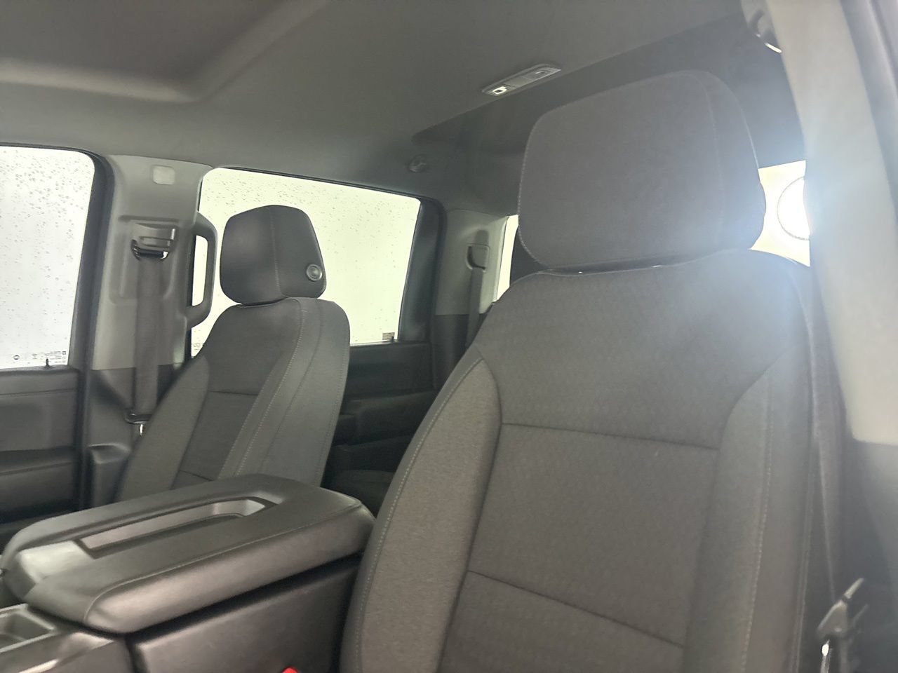 Used 2023 Chevrolet Silverado 2500 LT AWD/4WD image 9