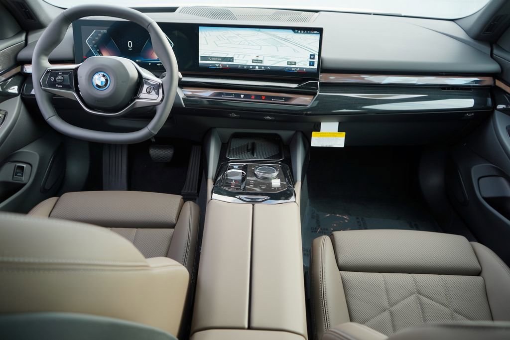 New 2026 BMW i5 eDrive40 w/ Premium Package image 14
