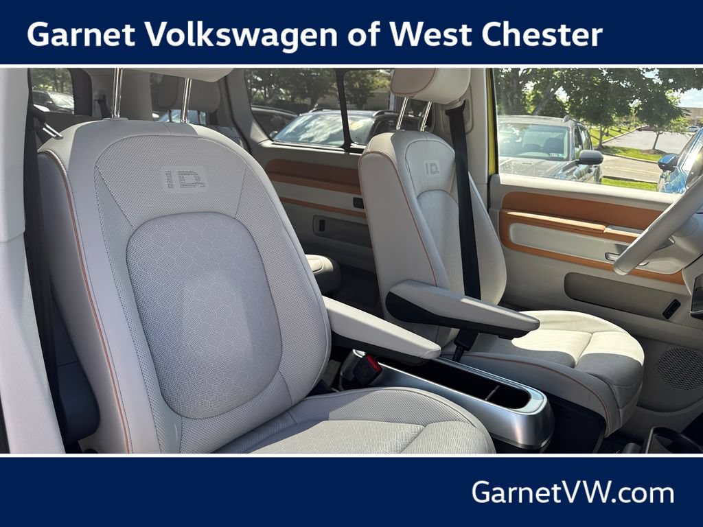 New 2025 Volkswagen ID. Buzz 1st Edition AWD/4WD image 37